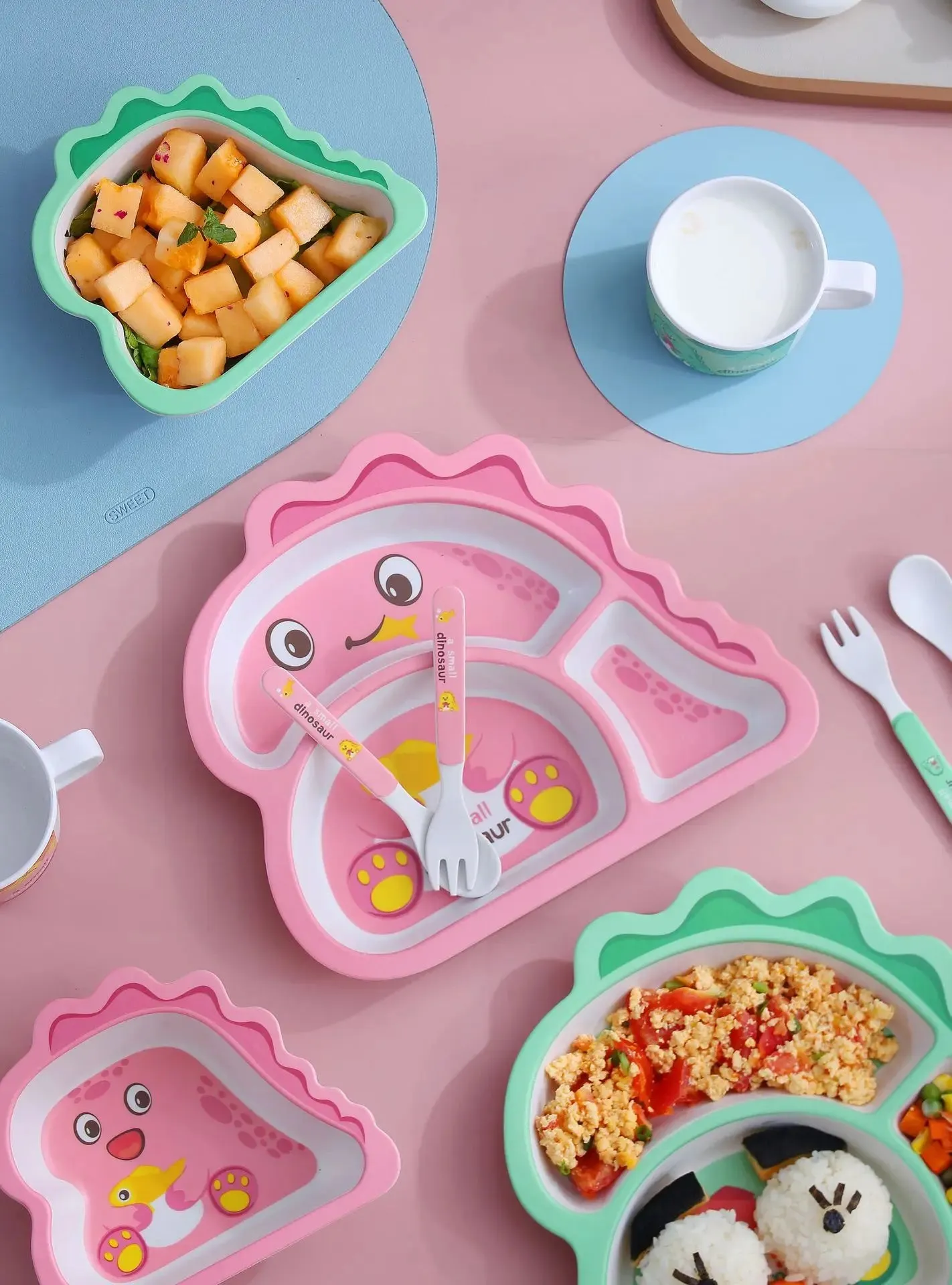 Baby Dino Dinnerware Set