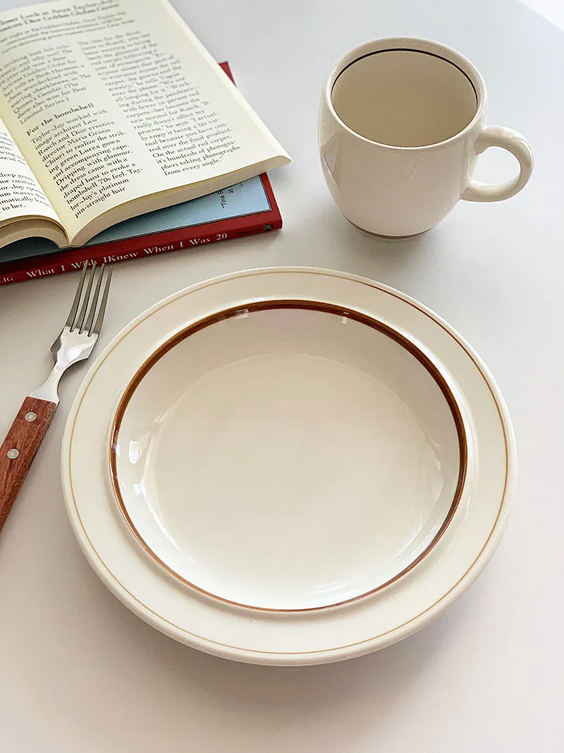 New Arrivals: Modern Minimalist Plates for the Discerning Home Chef   - Target home chefs and cooking enthusiasts who appreciate both functionality and aesthetics in their kitchenware