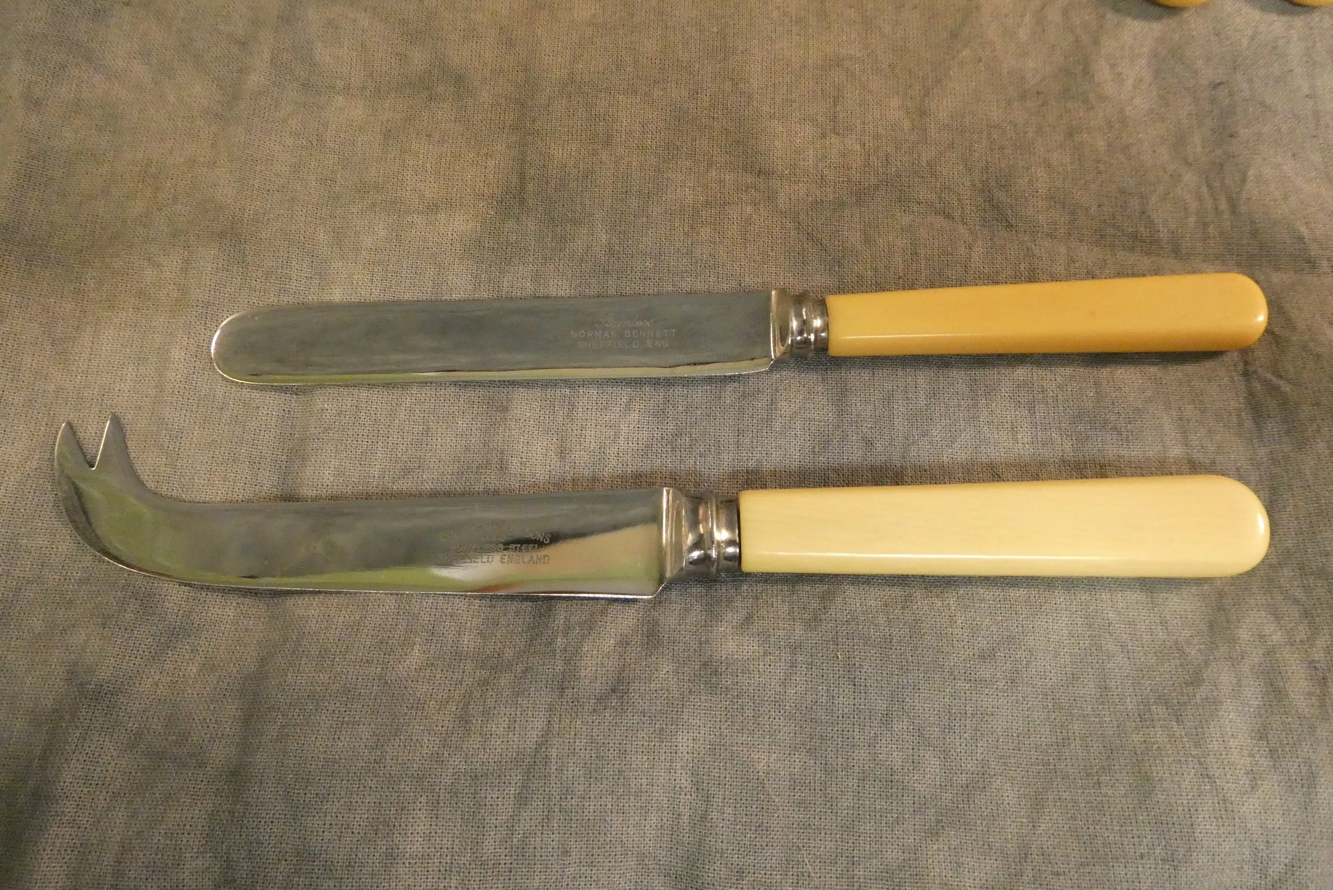 Vintage Celluloid Faux Bone Knives  - Set of 20